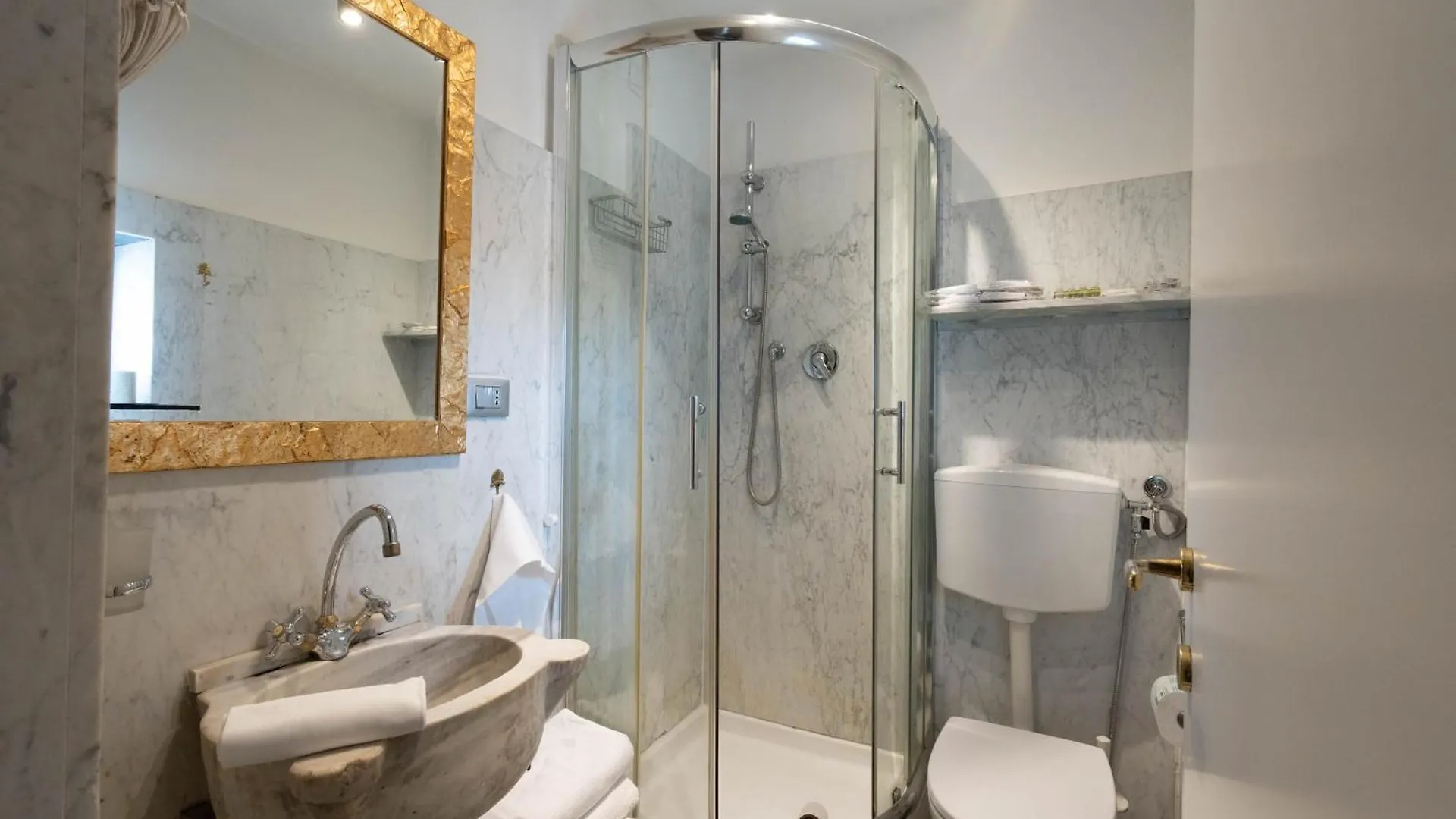Guest house San Giorgio Rooms Genoa Italy